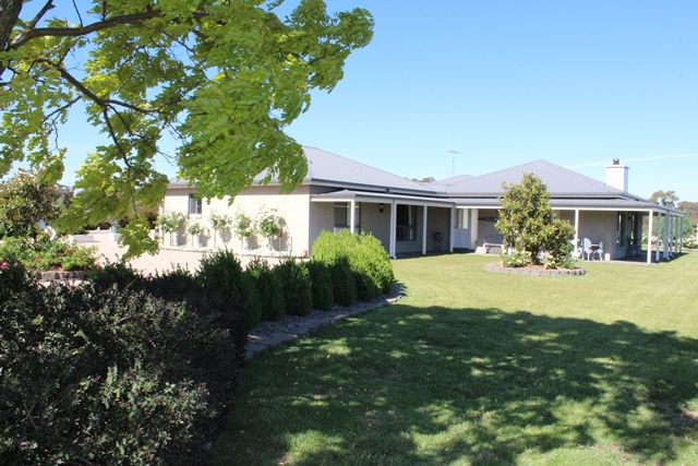 968 O'Connell Road, Oberon NSW 2787, Image 2