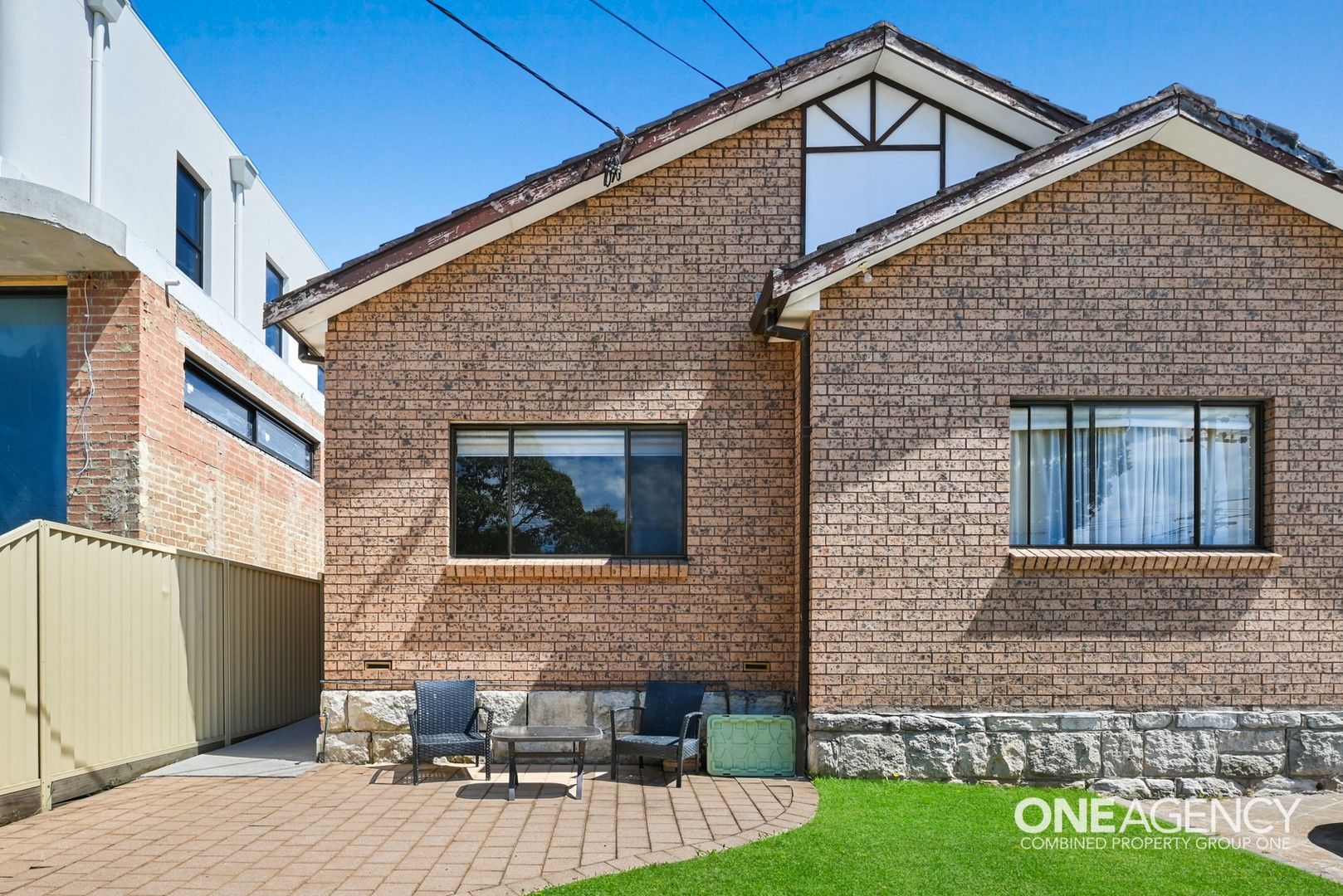 2 bedrooms Duplex in 2/70 Glenfarne Street BEXLEY NSW, 2207
