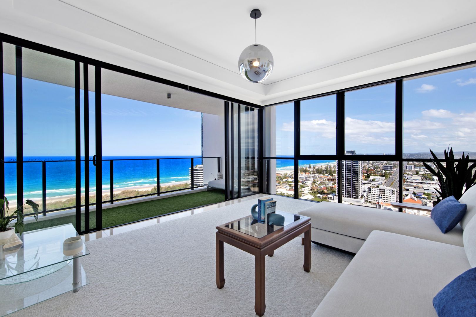 2904/22 Surf Parade, Broadbeach QLD 4218, Image 2