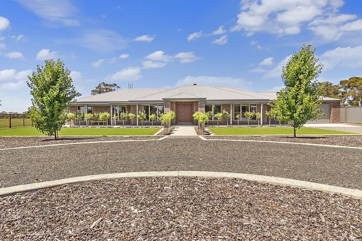 16 Yat Nat Road, Balmoral VIC 3407, Image 2