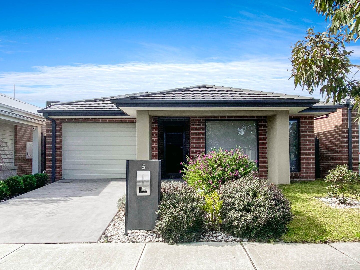 3 bedrooms House in 5 Ample Avenue OFFICER VIC, 3809