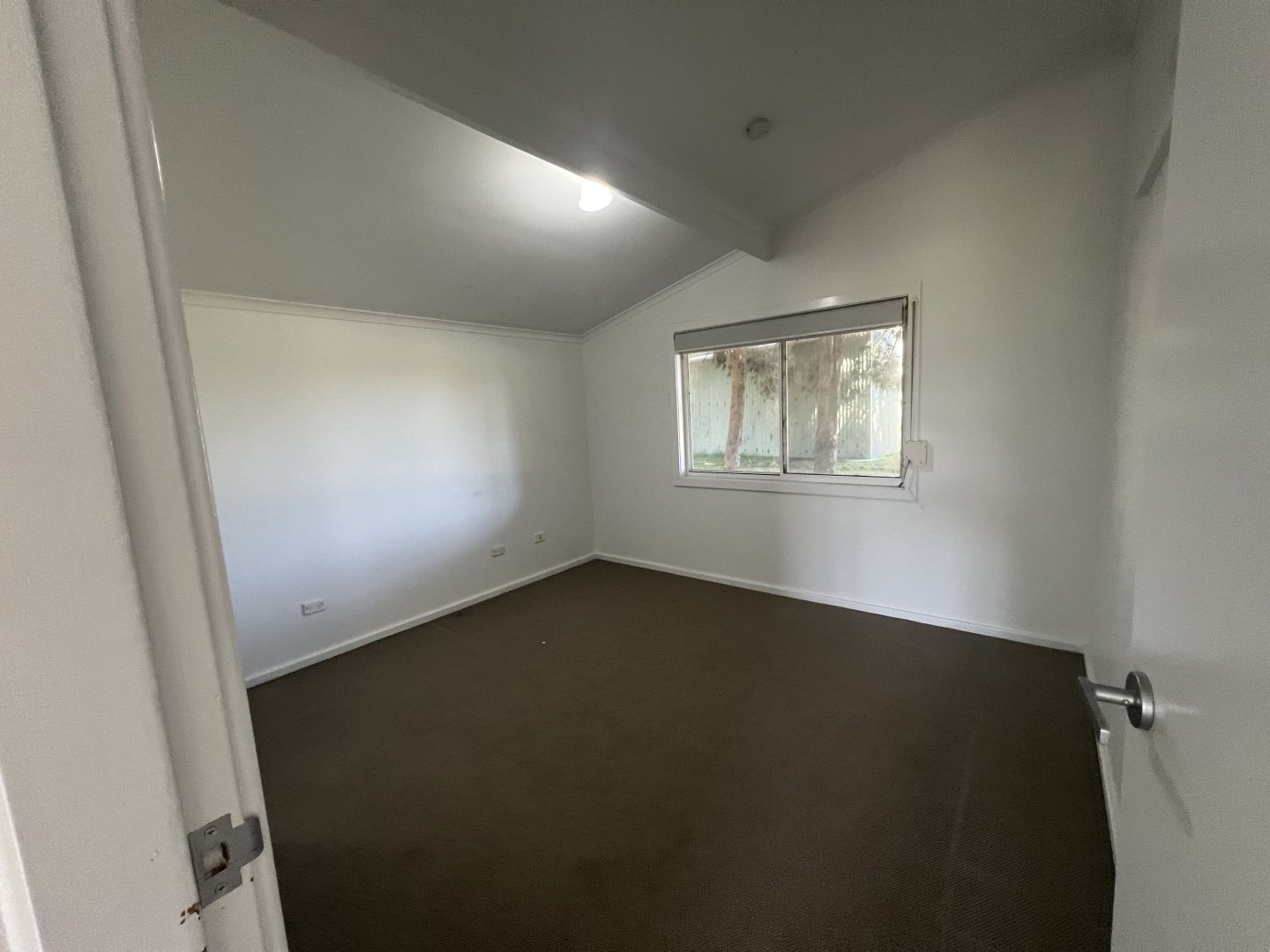 Crookwell Road, Goulburn NSW 2580 2 beds house for Rent, 400