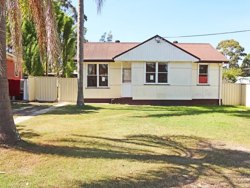 3 bedrooms House in 17 Charles Street RAYMOND TERRACE NSW, 2324