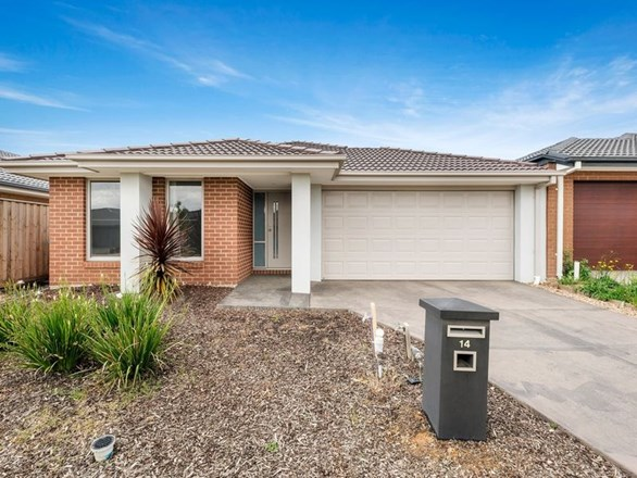 14 Hollywell Road, Clyde North VIC 3978