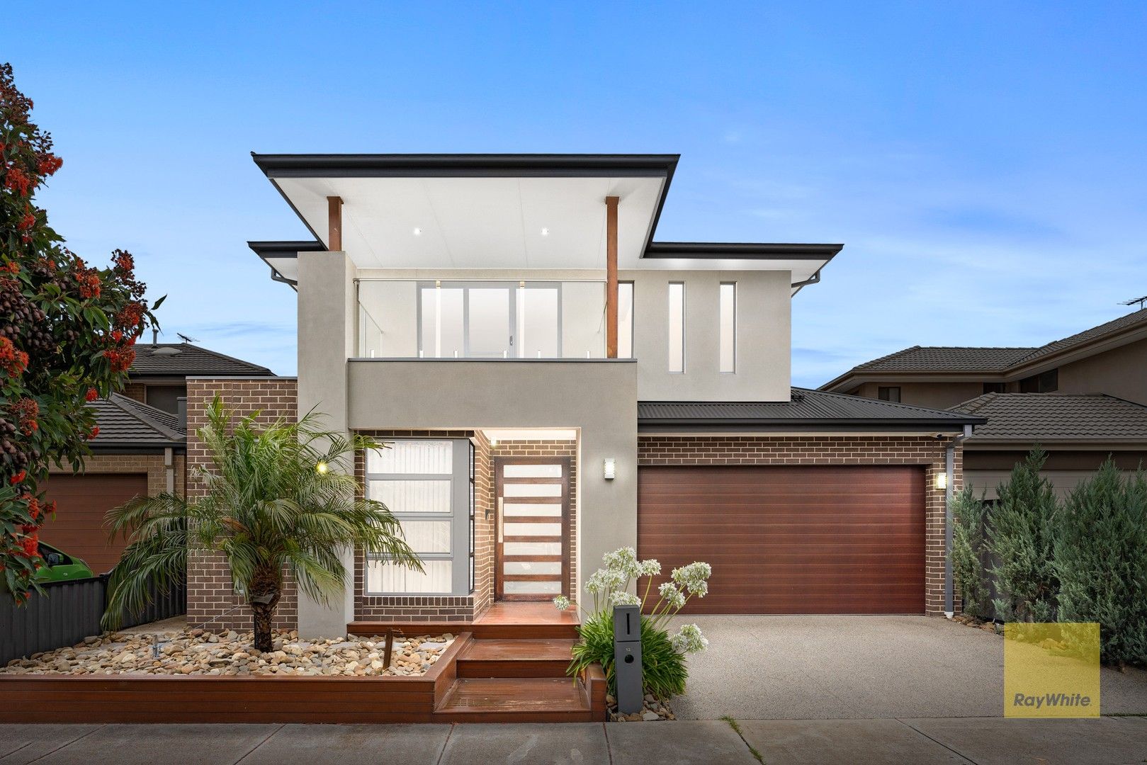 4 bedrooms House in 13 Lambourne Avenue TRUGANINA VIC, 3029