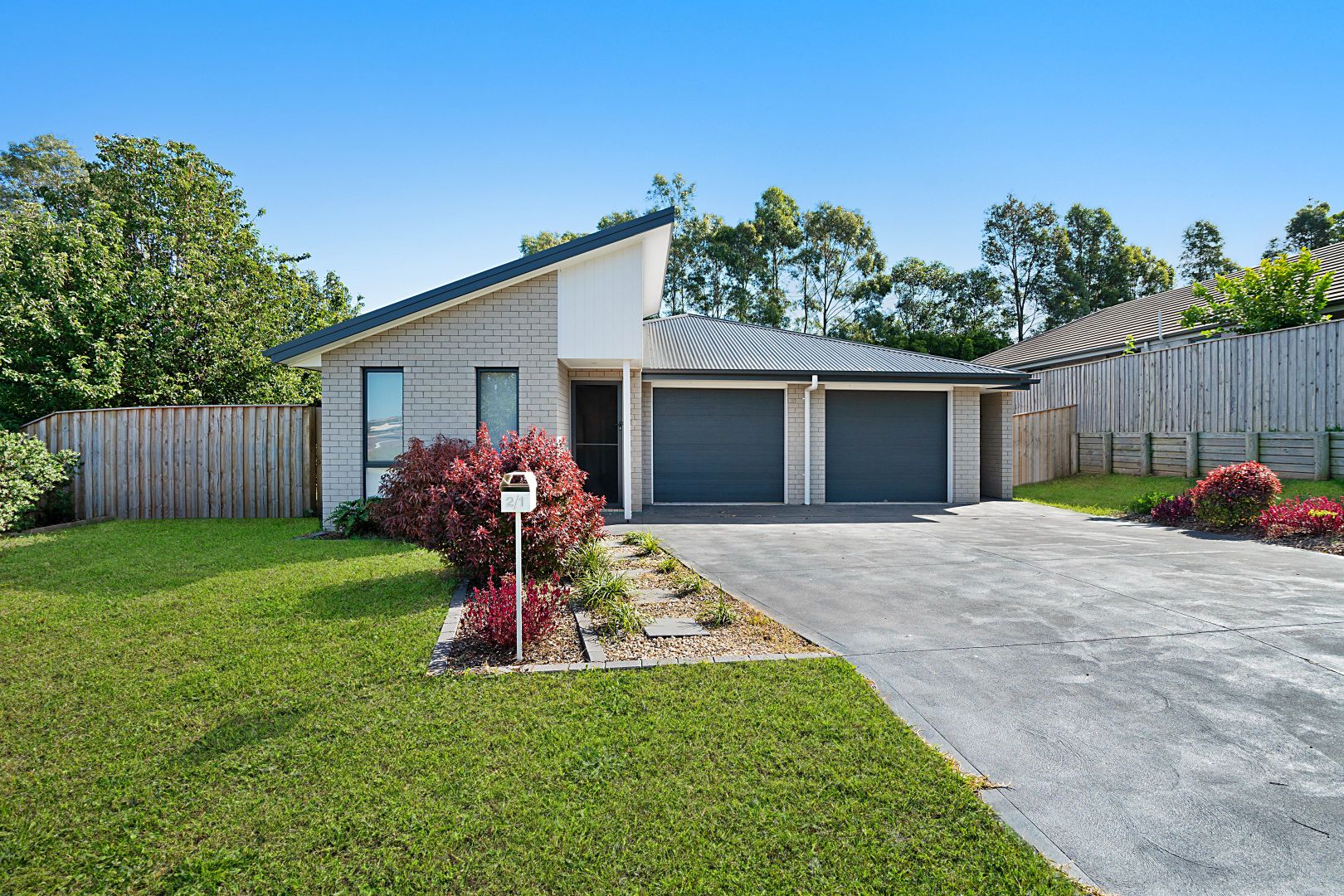 1 Saddlers Drive, Gillieston Heights NSW 2321