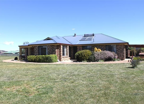 12 Parkes Street, Oberon NSW 2787