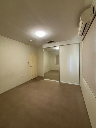 Unit 1/5 Bernborough St, Mount Isa QLD 4825, Image 2