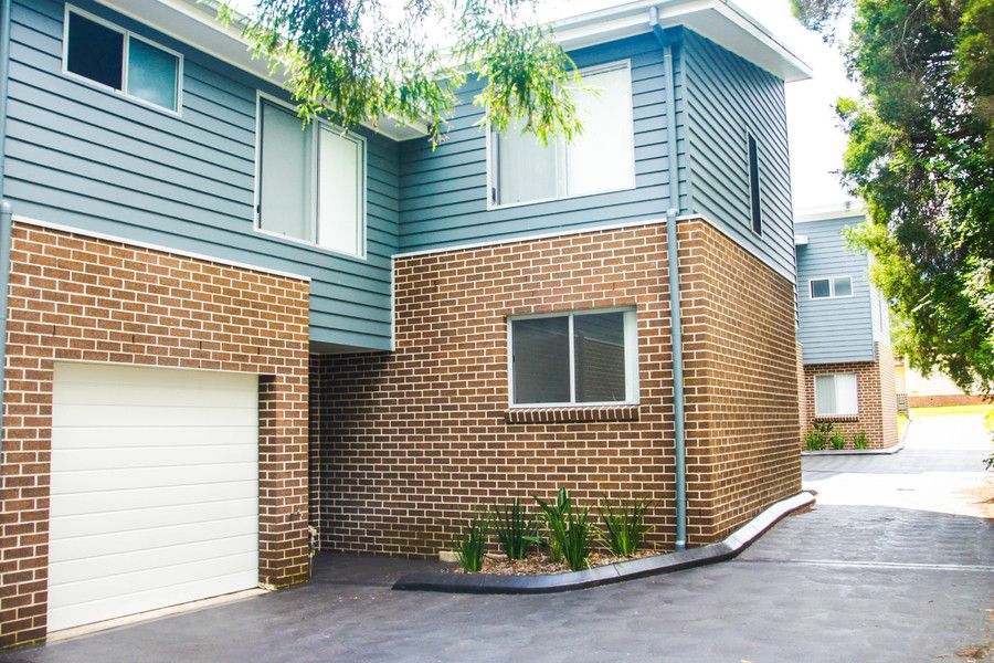 3 bedrooms Townhouse in 3/5-9 King Street BIRMINGHAM GARDENS NSW, 2287