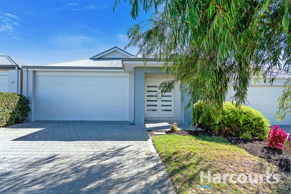 3 bedrooms House in 8 Vitrinella Avenue JINDALEE WA, 6036