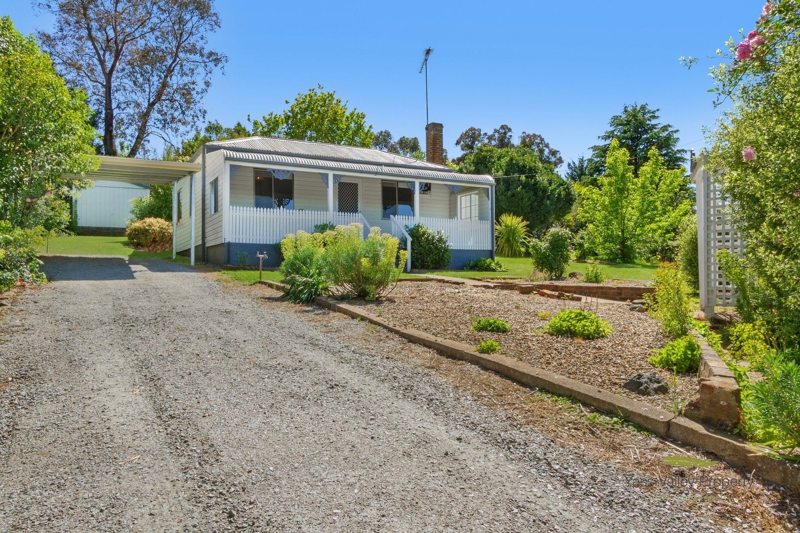 52 Grampian Street, Yass NSW 2582 House For Rent Domain