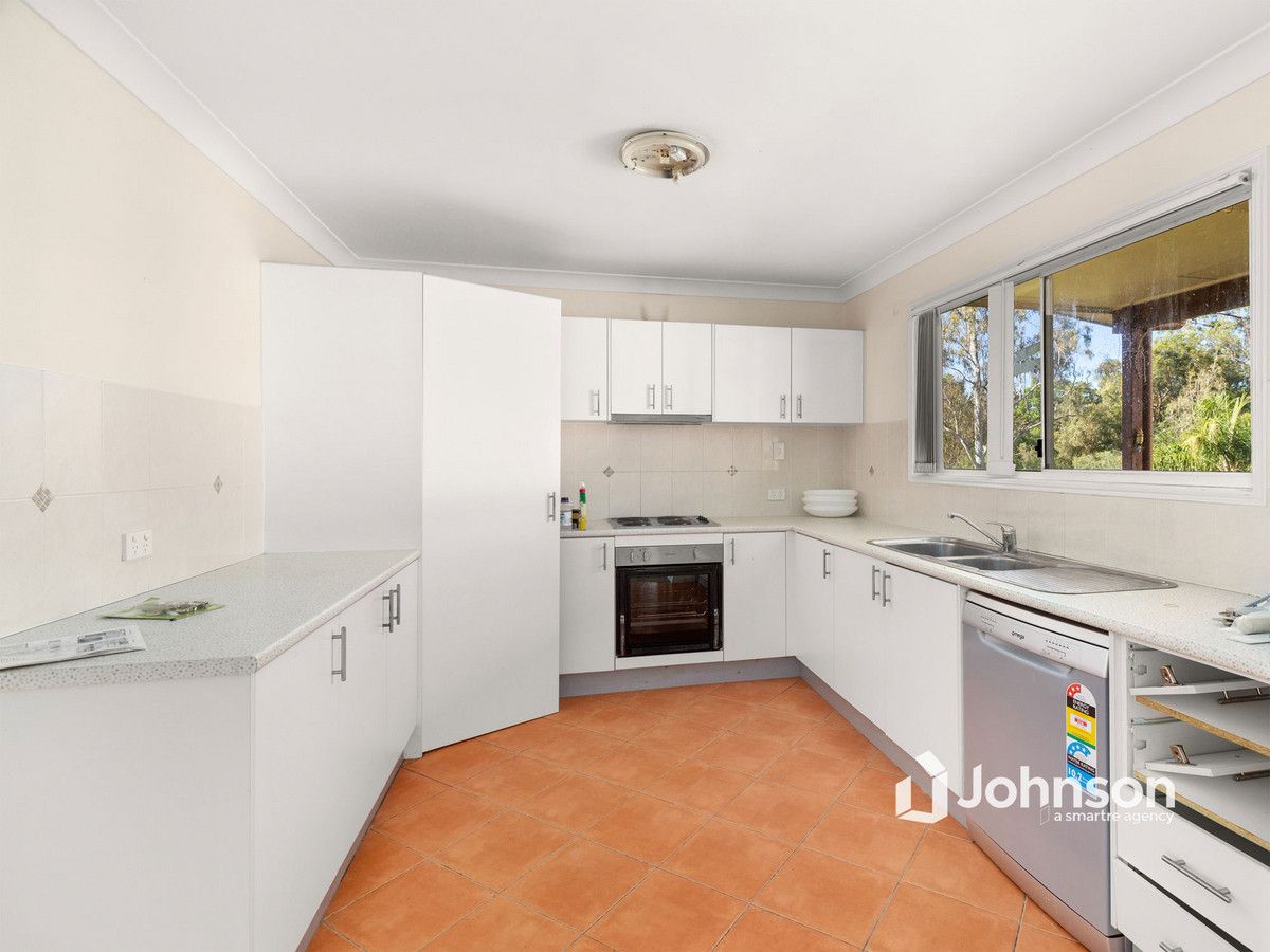 38 Chalmers Place, North Ipswich QLD 4305, Image 2