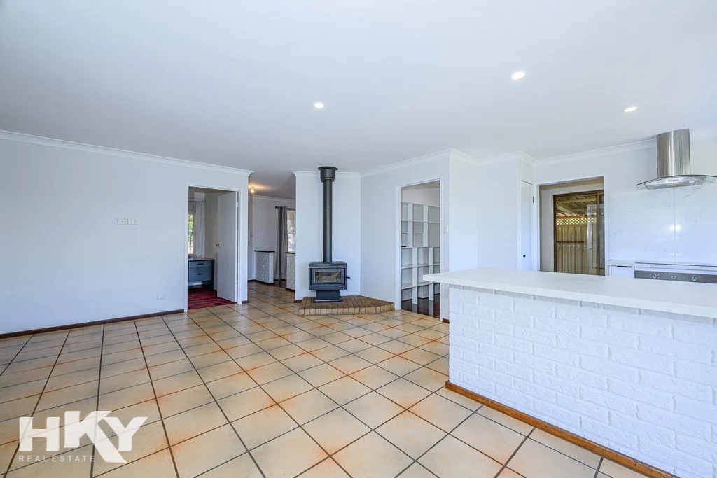 Additional image 11 of 2 Old Mooliabeenee Road, Gingin WA 6503