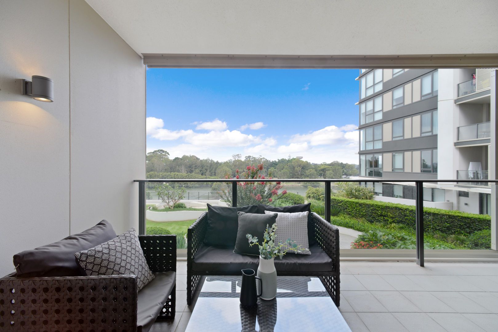 313/2 Chisholm Street, Wolli Creek NSW 2205, Image 2