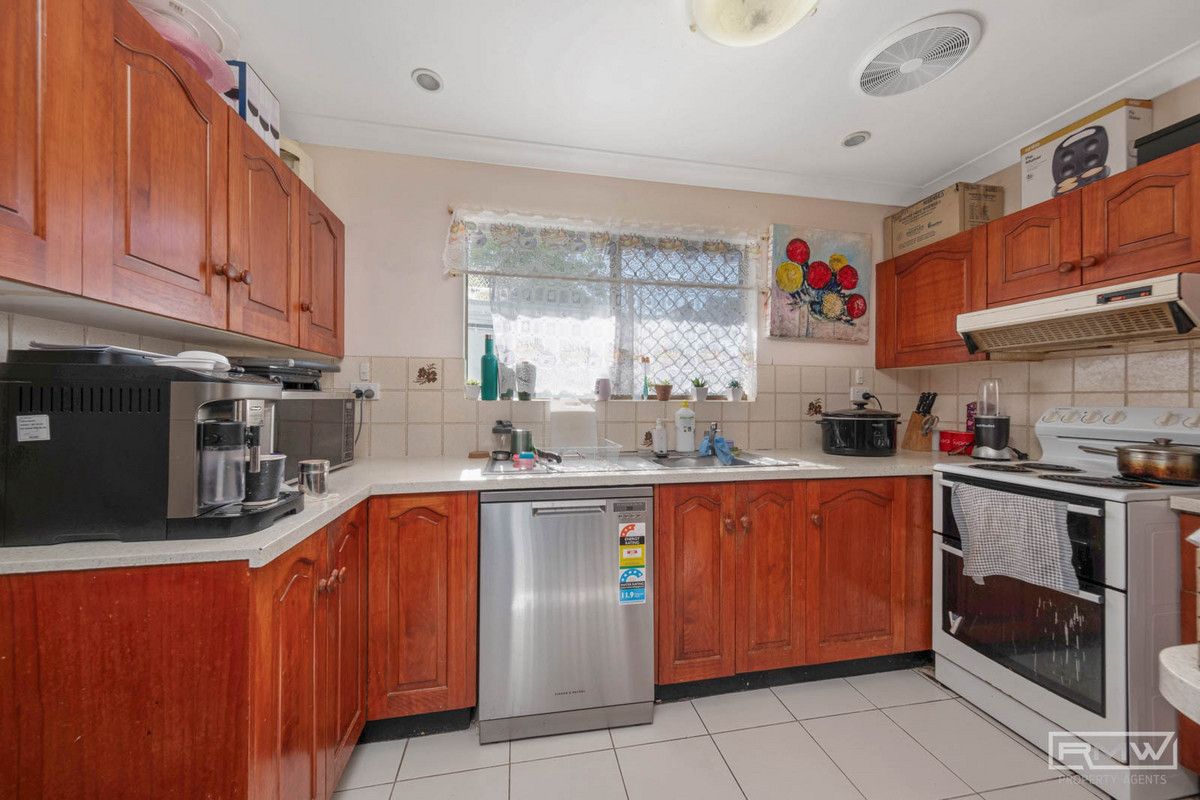 15 Holt Street, Yeppoon QLD 4703, Image 2