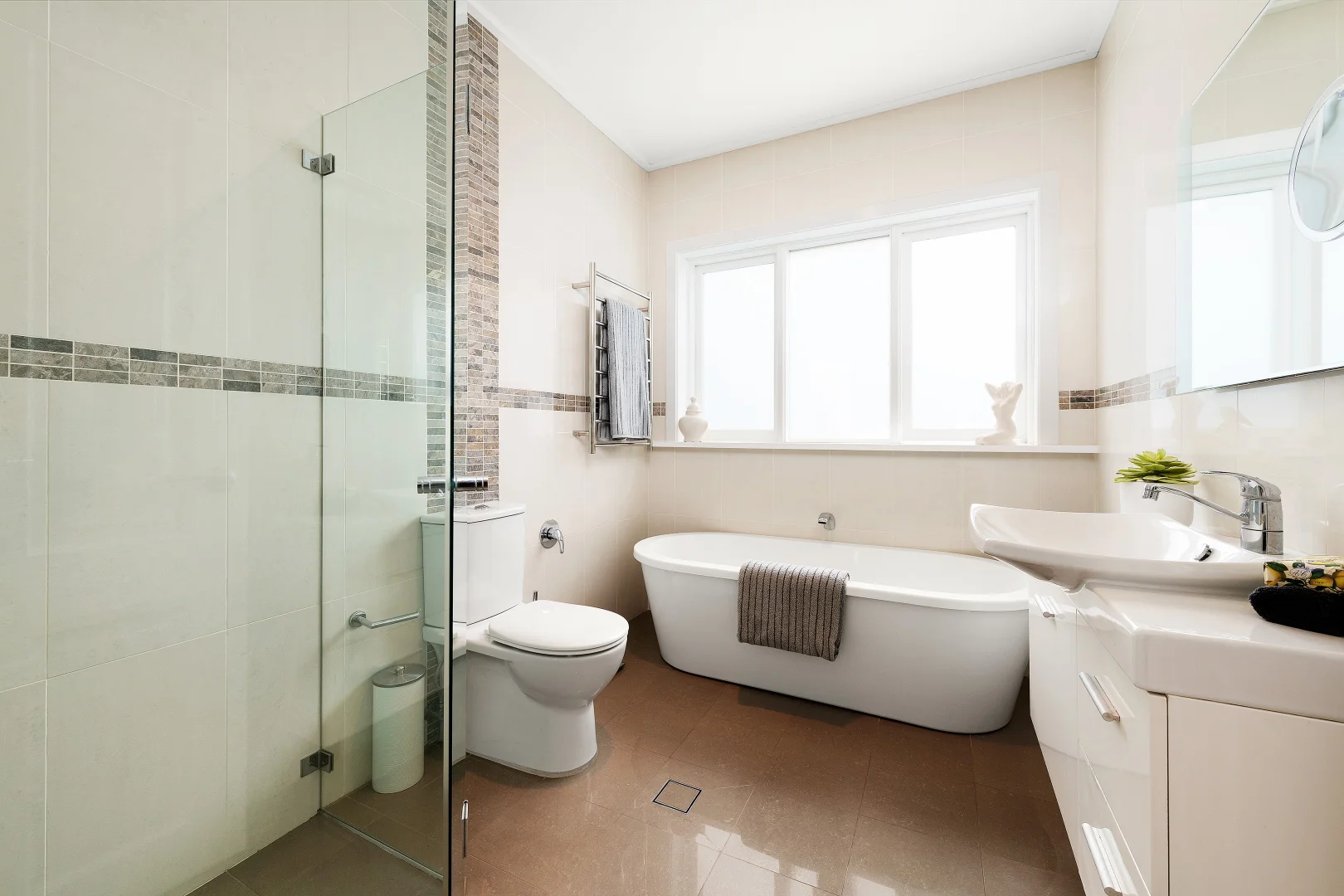 Additional image 13 of 8 Lone Pine Avenue, Chatswood NSW 2067