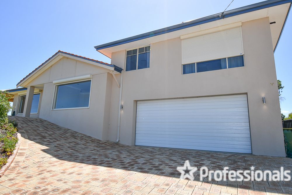 4 bedrooms House in 32 Panamuna Drive FALCON WA, 6210