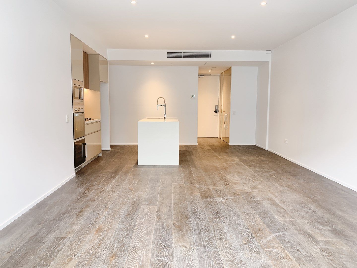 2 bedrooms Apartment / Unit / Flat in 812/6 Galloway Street MASCOT NSW, 2020