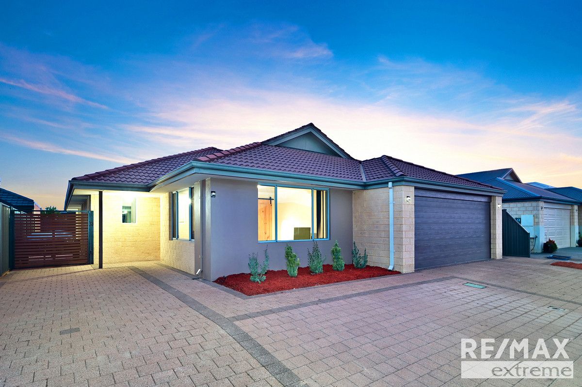 4 bedrooms House in 28 Mayali Bend BANKSIA GROVE WA, 6031