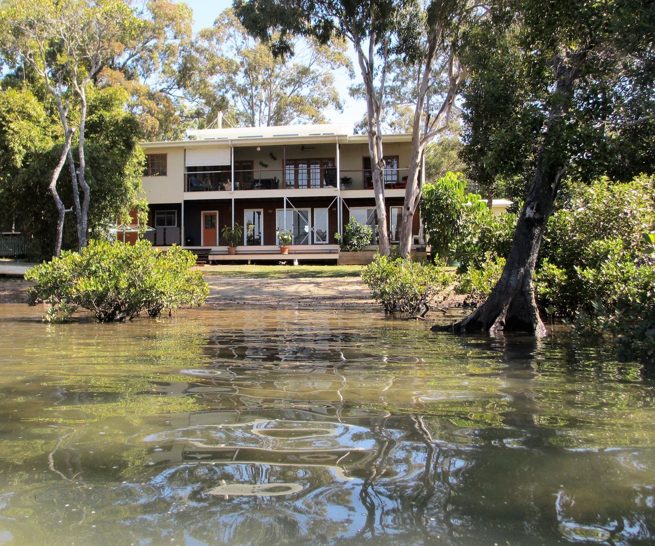 33 Calmwaters Cres, Macleay Island QLD 4184 Domain