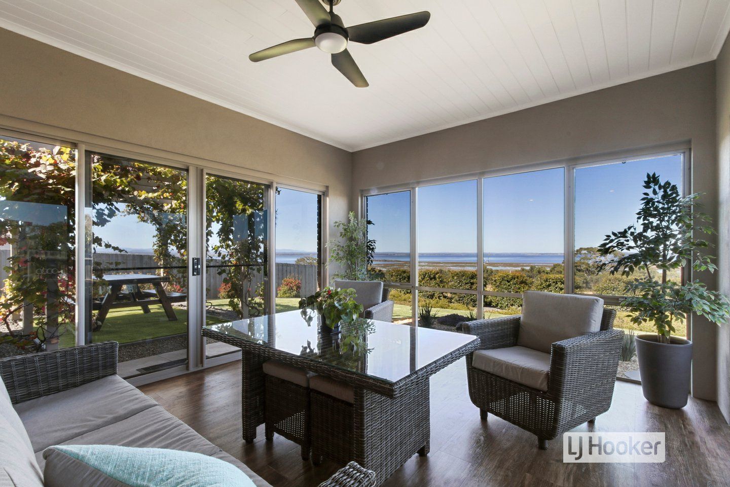 14 Eagle Bay Terrace, Paynesville Property History & Address Research