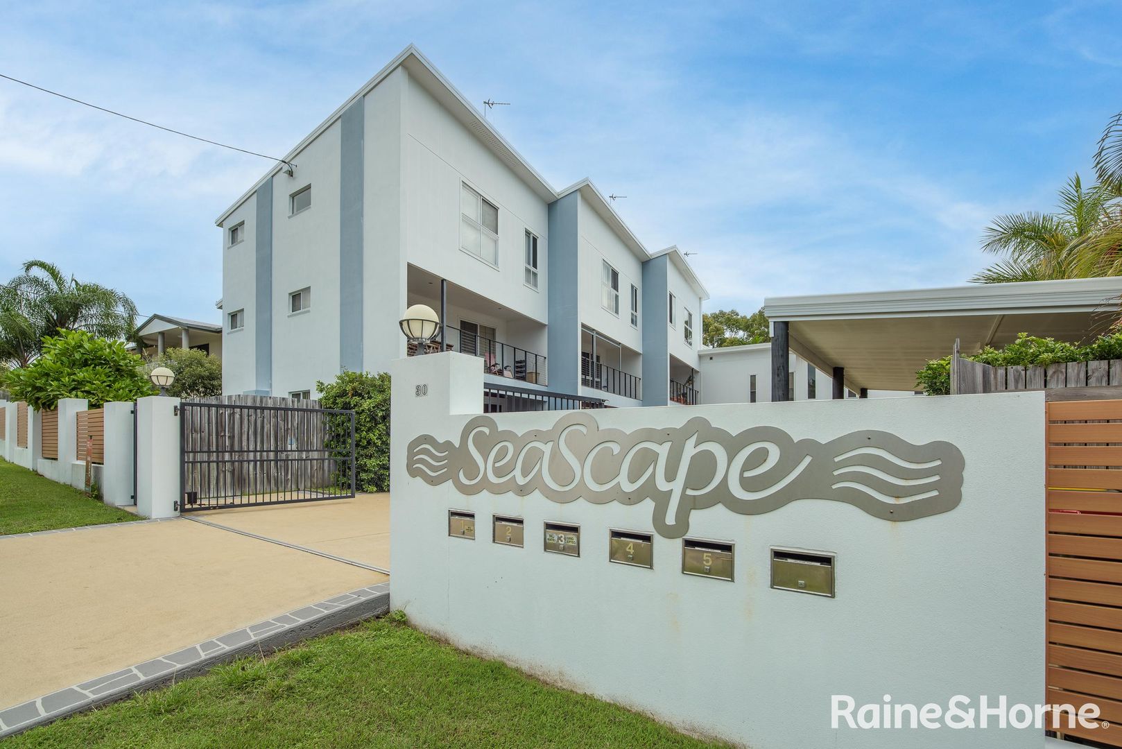 3/30 Beach Avenue, Tannum Sands QLD 4680