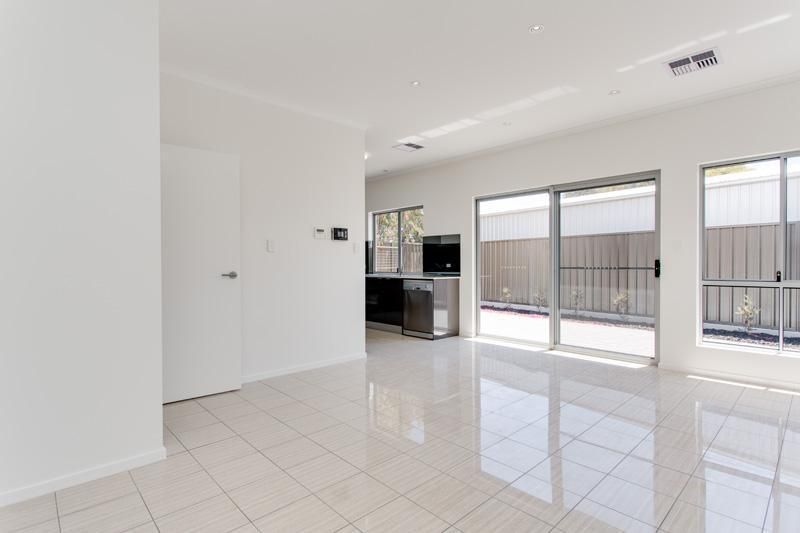 19 Conigrave Street, OAKLANDS PARK SA 5046, Image 2