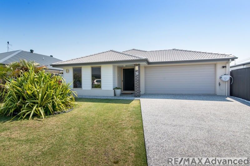 13 Beaufort Circuit, Banksia Beach QLD 4507, Image 1