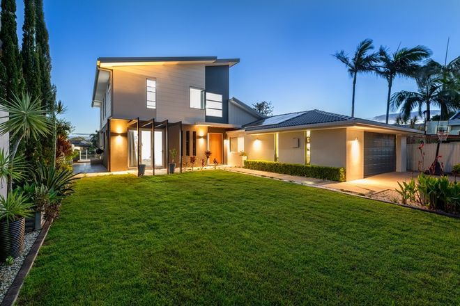 Picture of 9 Gretel Drive, MERMAID WATERS QLD 4218