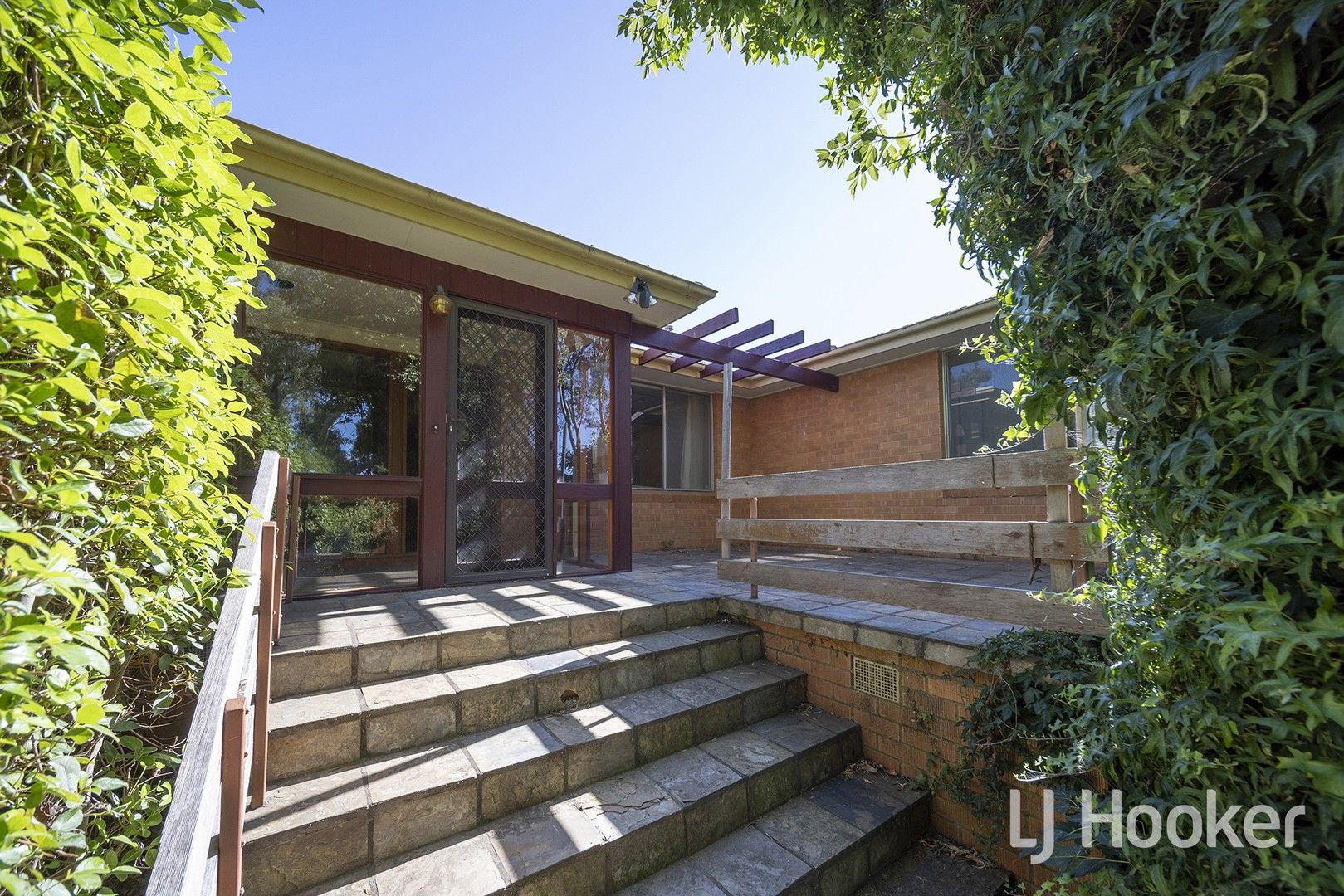 6 bedrooms House in 56 Redfern Street COOK ACT, 2614