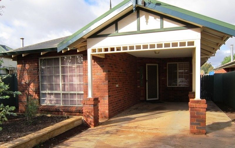 3 bedrooms House in 10A Dart Street BOULDER WA, 6432