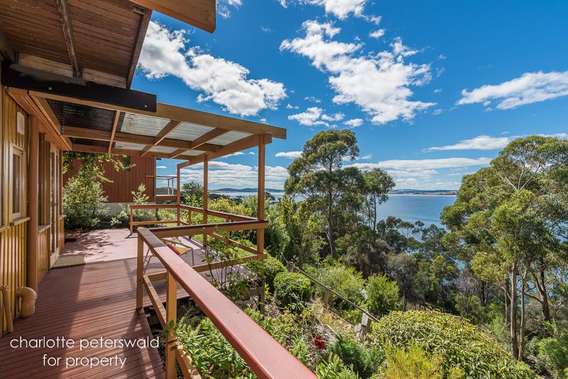 26 Illawong Crescent, Taroona TAS 7053, Image 0