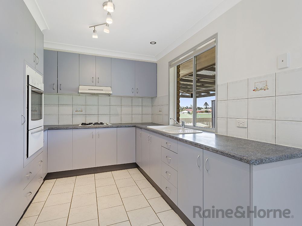 6 Dalzell Crescent, Darling Heights QLD 4350, Image 2