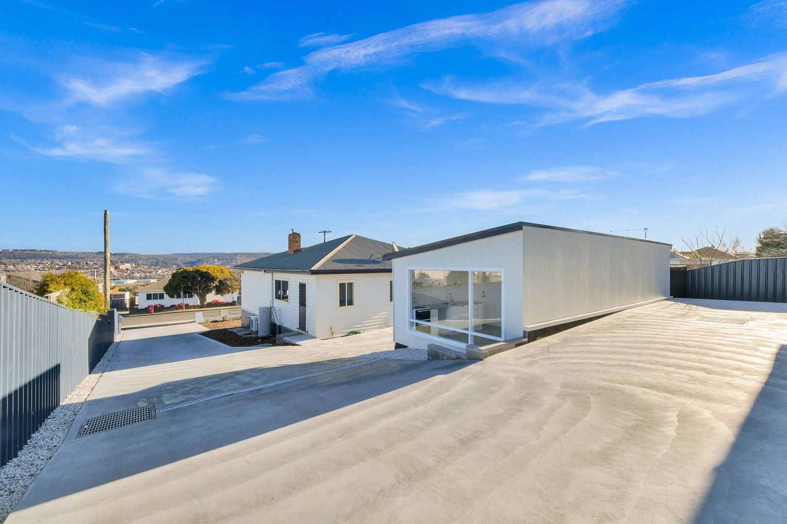 1 bedrooms House in 2/107 Wildor Crescent RAVENSWOOD TAS, 7250