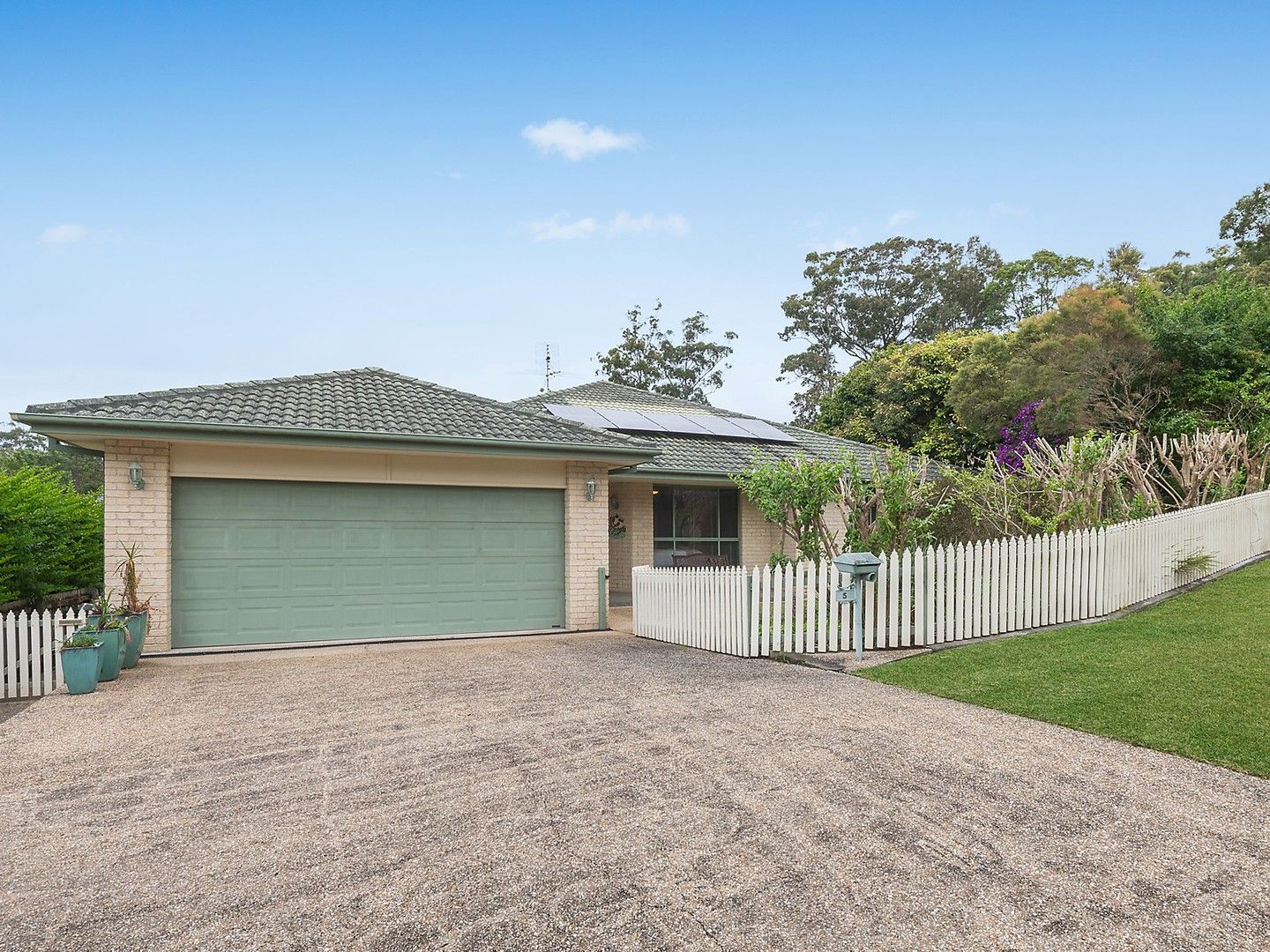 4 bedrooms House in 5 The Cottage Way PORT MACQUARIE NSW, 2444