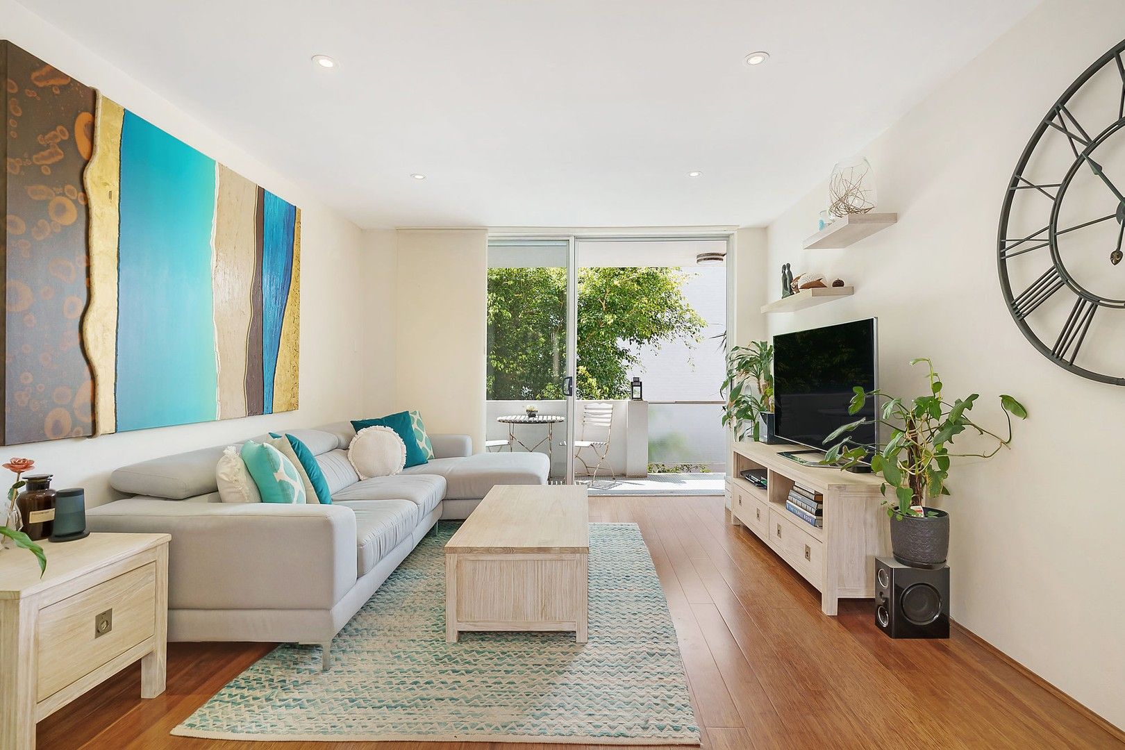 2 bedrooms Apartment / Unit / Flat in 4/14-16 Banksia Street DEE WHY NSW, 2099