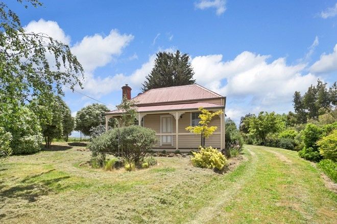 Picture of 24 Forest Hill Road, NEWLYN VIC 3364