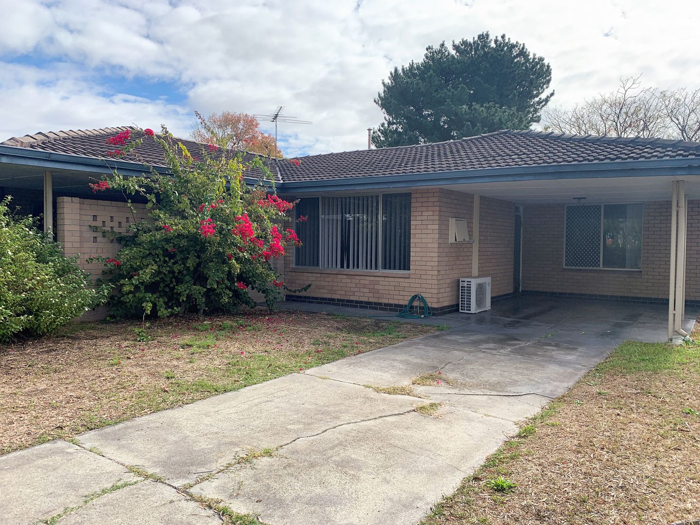 2 bedrooms Duplex in 27a Fitzgerald Road MORLEY WA, 6062