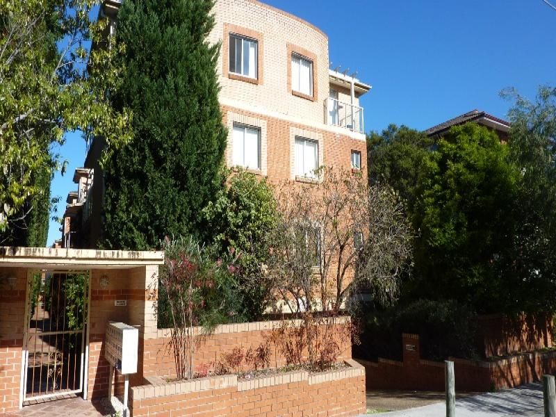 2 bedrooms Apartment / Unit / Flat in 16/41 -41a Meeks Street KINGSFORD NSW, 2032