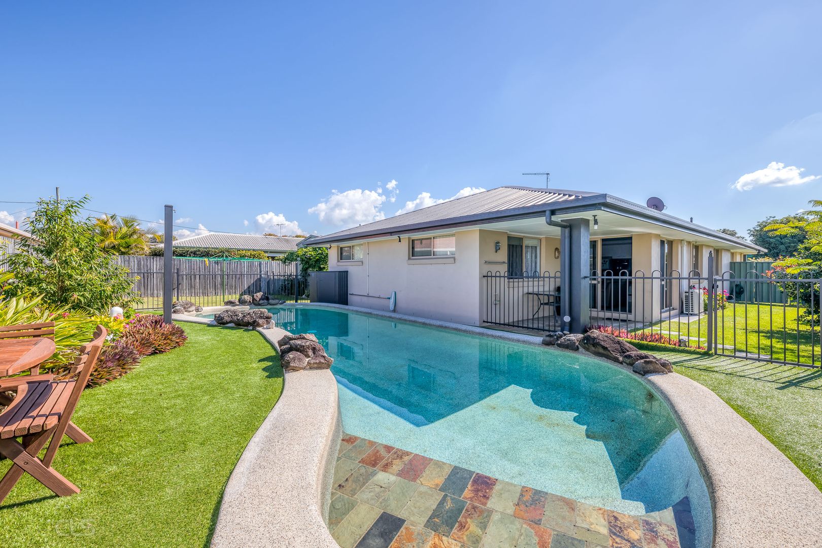 4 Sanctuary Court, Bongaree Property History & Address Research Domain