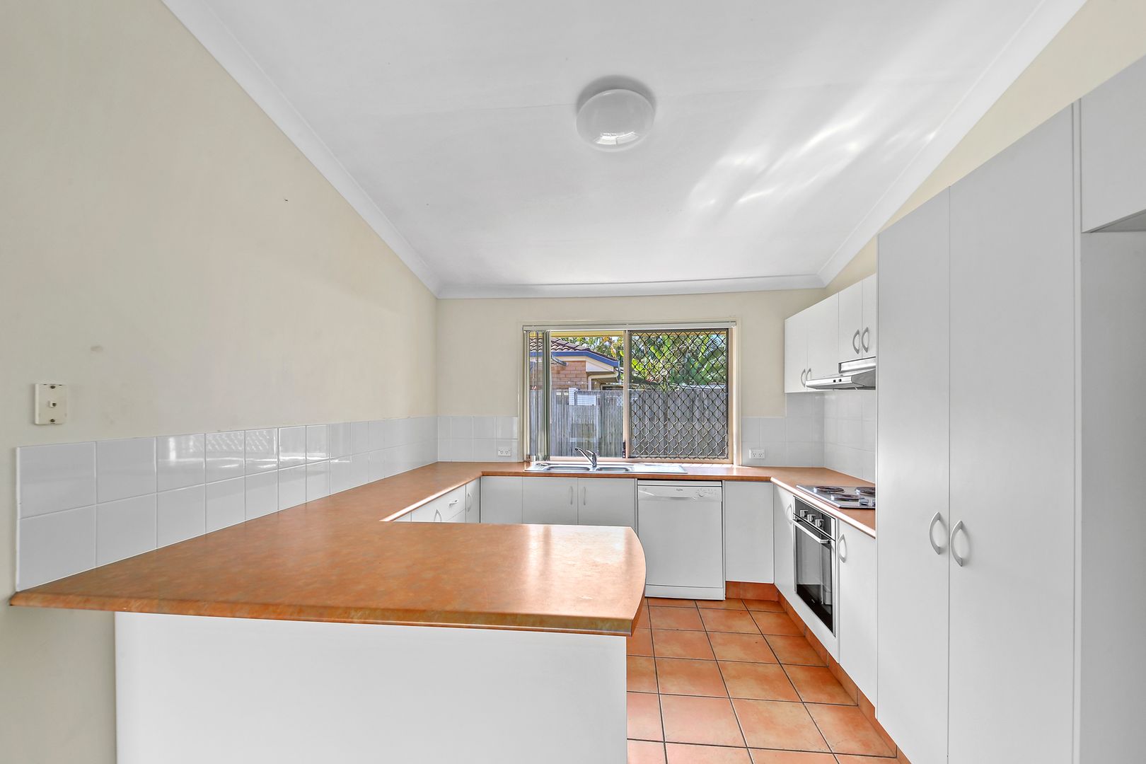 8 Beaver Place, Sippy Downs QLD 4556, Image 2