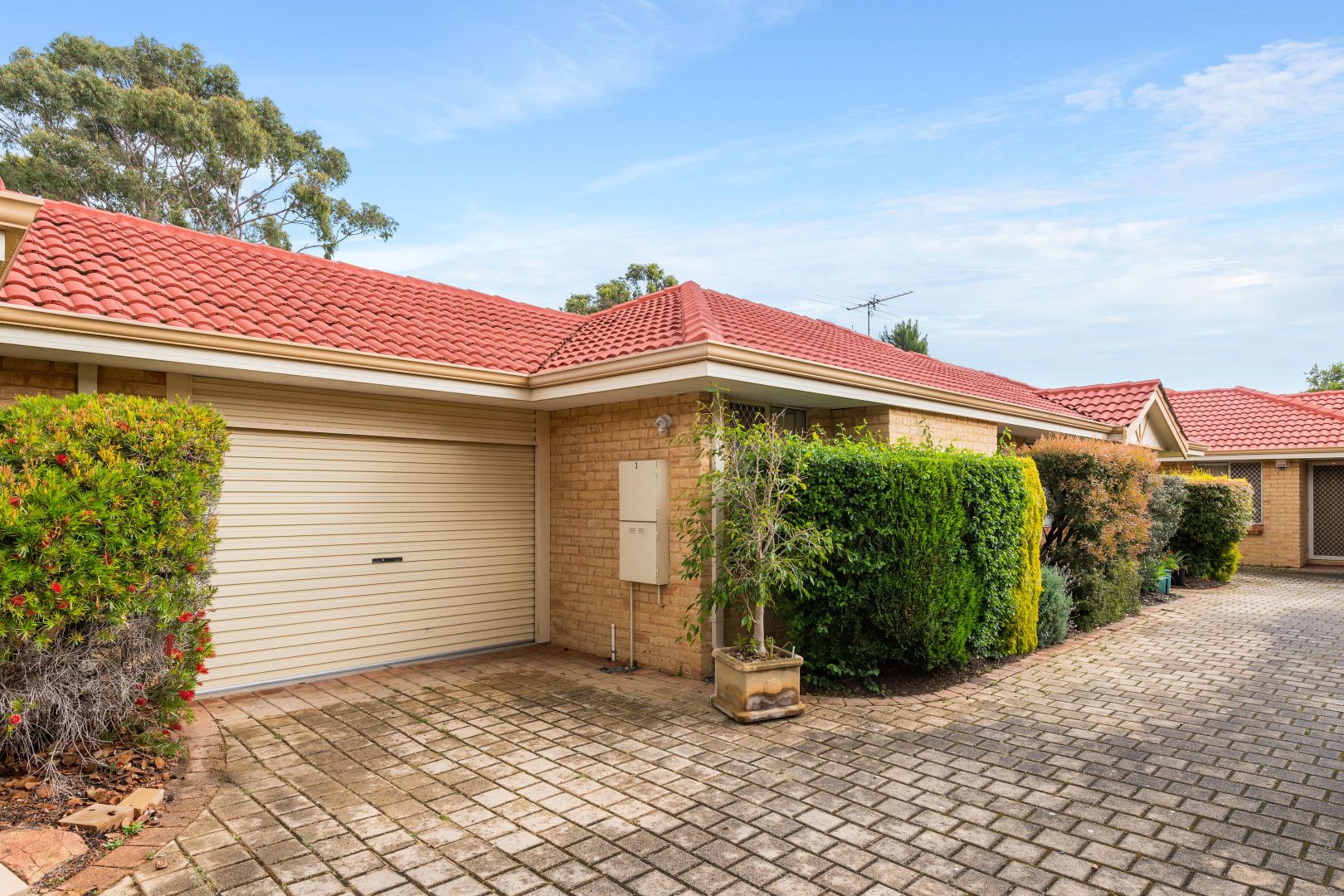 3/6 Groves Avenue, Attadale WA 6156, Image 2