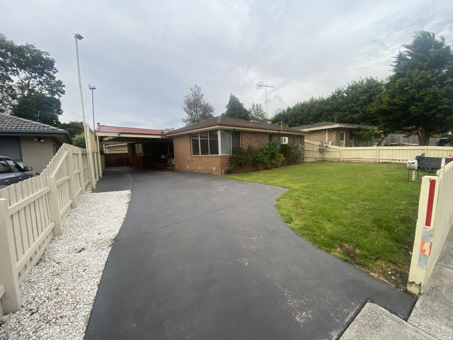5 bedrooms House in 5 Hayden ave FRANKSTON VIC, 3199