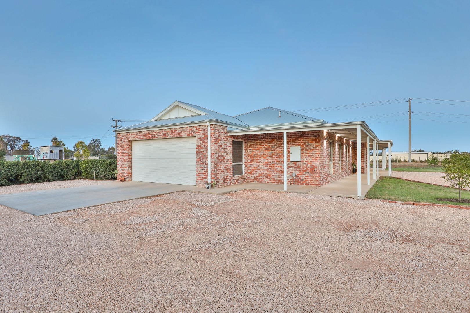 4 Baines Court, Birdwoodton VIC 3505, Image 2