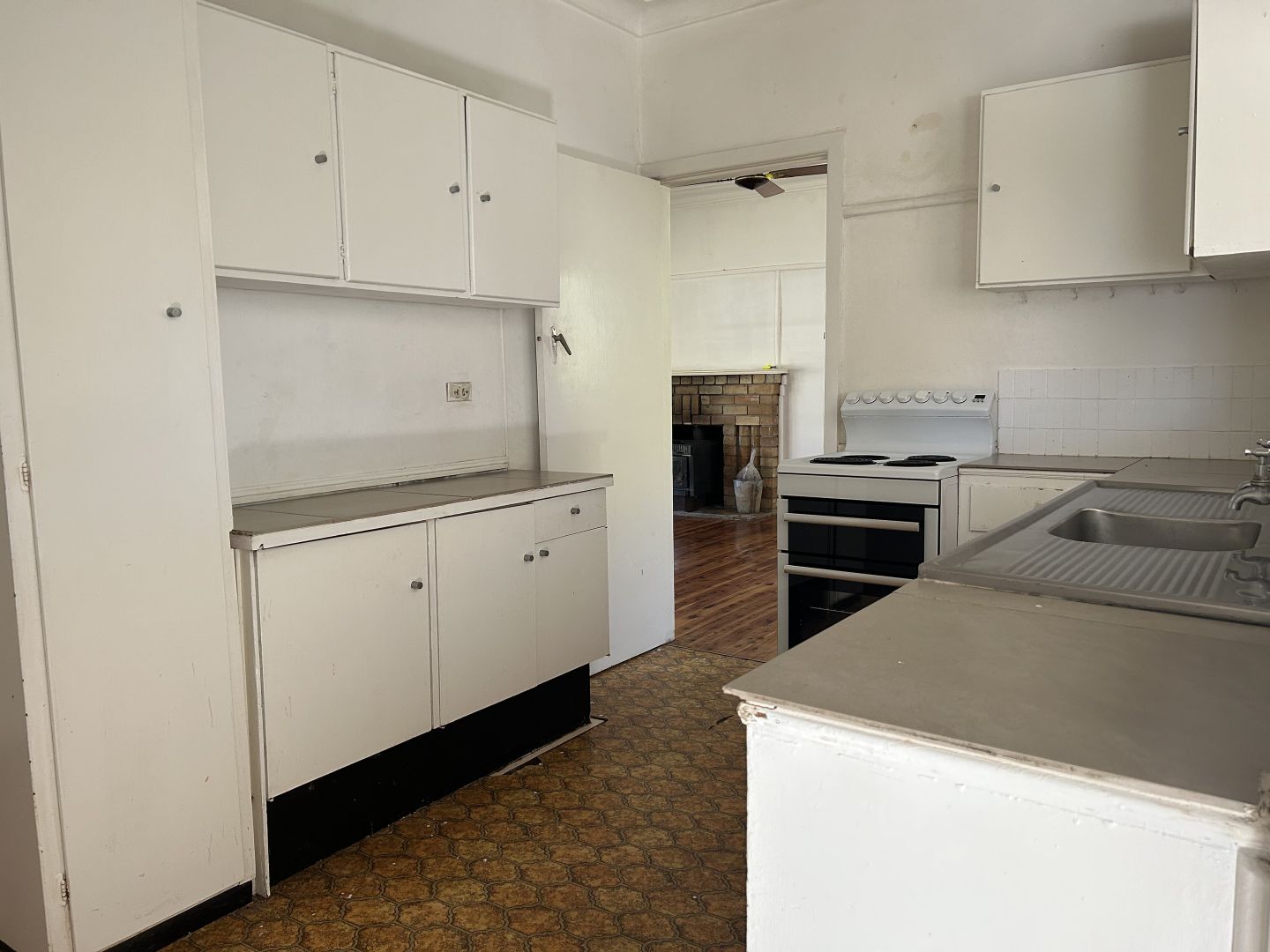 20 Hyman Street, Tamworth NSW 2340 House For Rent 390 Domain