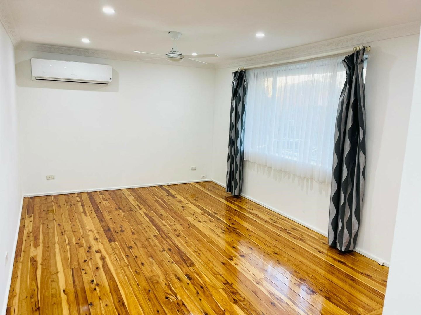 4 Abercrombie Avenue, Seven Hills NSW 2147 House For Rent Domain