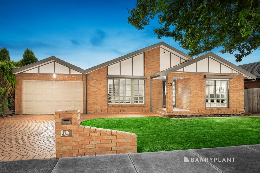 3 bedrooms House in 13 Fenech Close MILL PARK VIC, 3082