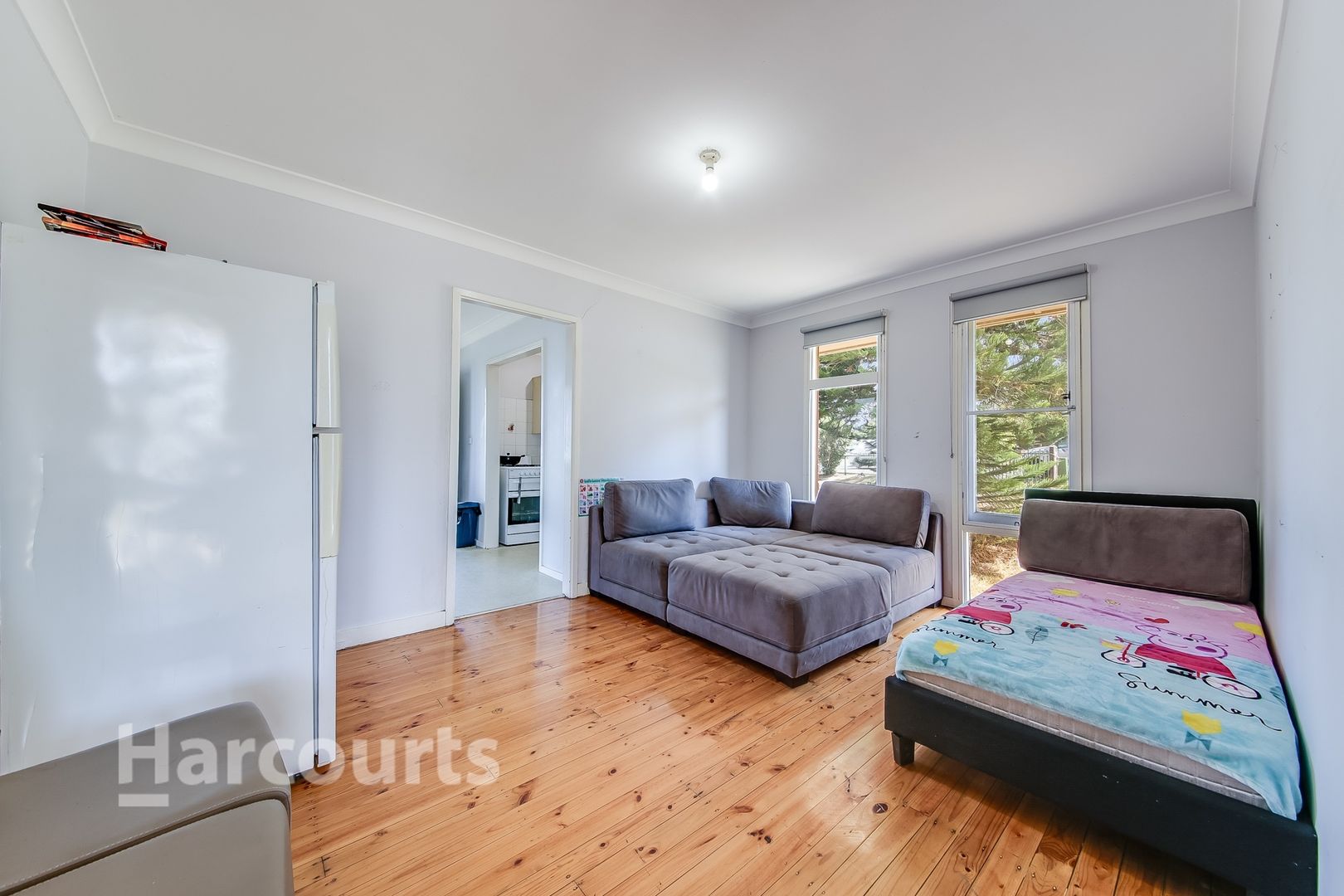 2 Summers Place, Bradbury NSW 2560, Image 2