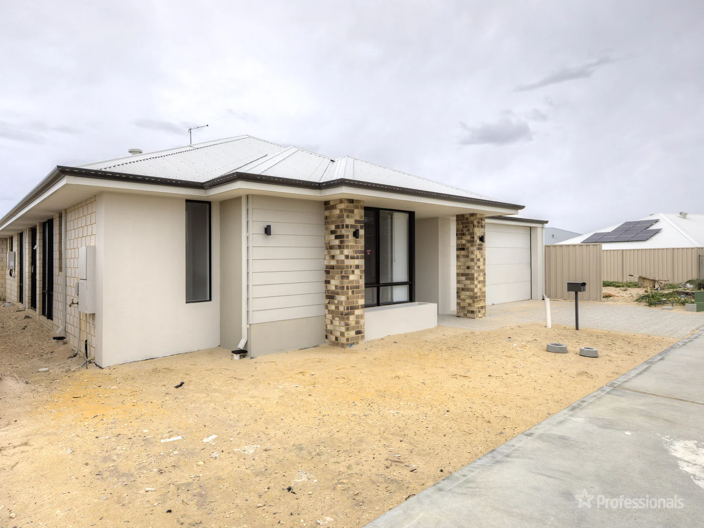 Additional image 2 of 8 Almond Street, Eglinton WA 6034