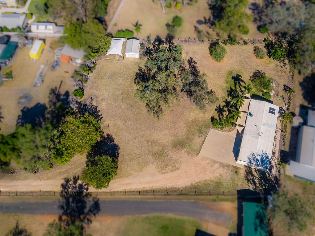 41 Slack Drive, Emerald QLD 4720, Image 2